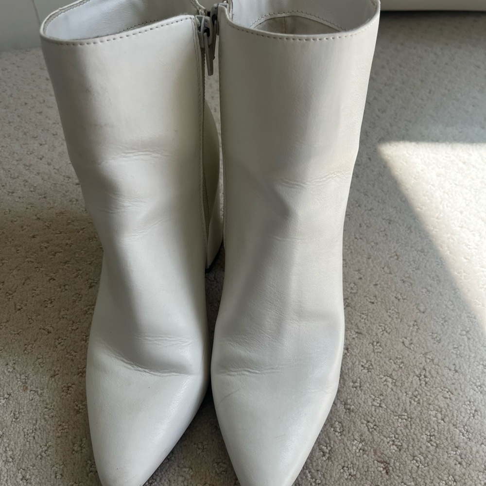 Sugar White Pointed Toe Boots - Women size 7
